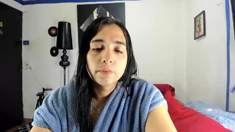 Snapshot of sarahjey chatting on 05-04-26, 05:09 SARAHJEY online show from 05-04-26, 05:09