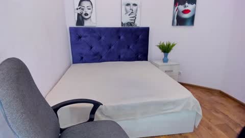 Sarah online show from 12-30-24, 12:52