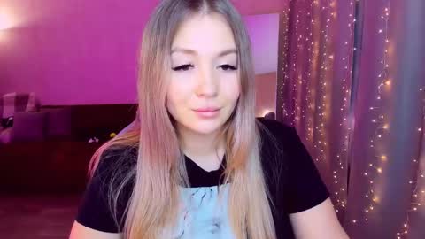 Sarah online show from 03-10-25, 09:29