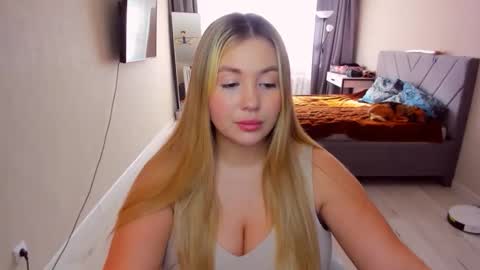Sarah online show from 05-29-26, 01:42