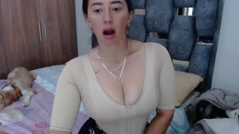 Lia online show from 01-08-25, 02:35