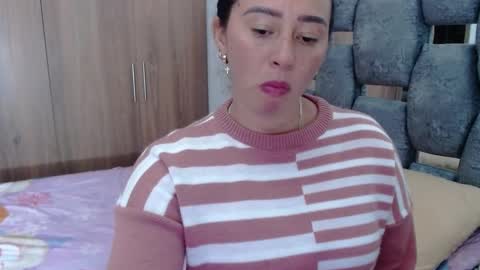 Lia online show from 01-18-25, 08:40