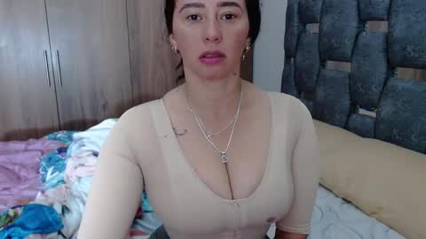 Lia online show from 01-21-25, 02:48