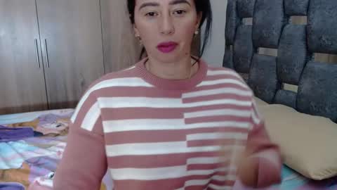 Lia online show from 01-21-25, 05:51