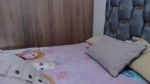 Lia online show from 01-30-25, 12:27