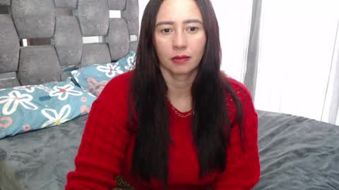 Snapshot of sarahott_1 chatting on 05-02-26, 07:08 Lia online show from 05-02-26, 07:08