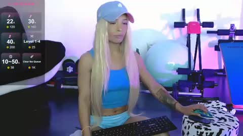 sarahraiynex online show from 06-16-26, 10:51