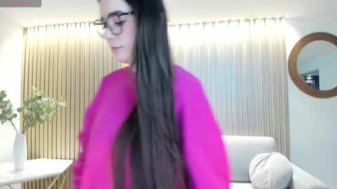 Sarah Rhodes online show from 02-18-26, 12:34