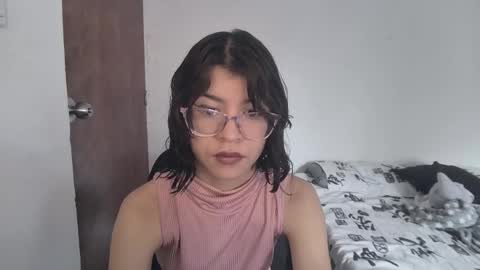 Sarah  online show from 09-17-25, 12:51