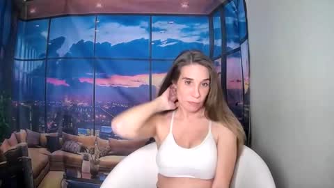 SarahStarr online show from 12-21-25, 11:06