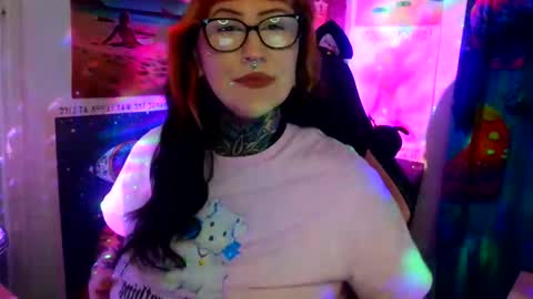 Sarah T online show from 02-21-26, 06:36