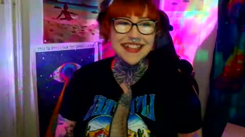Sarah T online show from 05-16-26, 06:54