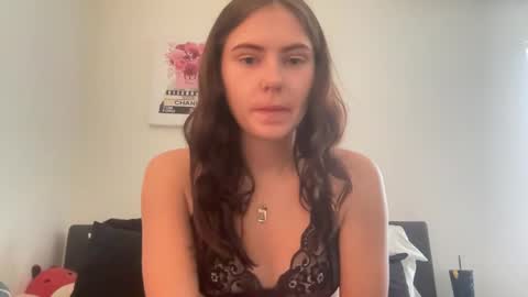 SarahxOliver online show from 01-21-25, 07:17