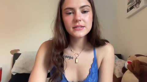 SarahxOliver online show from 09-23-25, 03:48