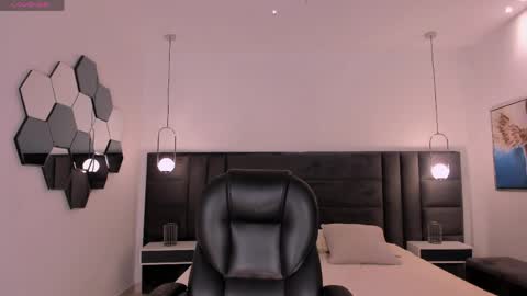 Sarah  independent model online show from 04-26-26, 05:32