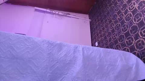 Snapshot of sarak_ chatting on 09-28-25, 11:59 Sara online show from 09-28-25, 11:59