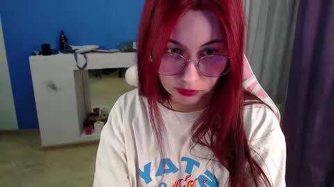 Sara online show from 03-25-26, 01:06