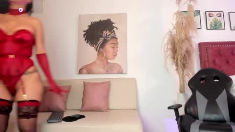 Sara online show from 04-28-26, 01:16