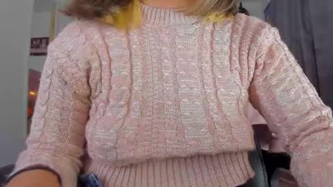 sara  online show from 12-20-24, 06:08