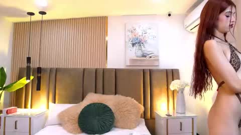 Snapshot of saralugo chatting on 02-14-26, 11:51 Sara Lugo online show from 02-14-26, 11:51