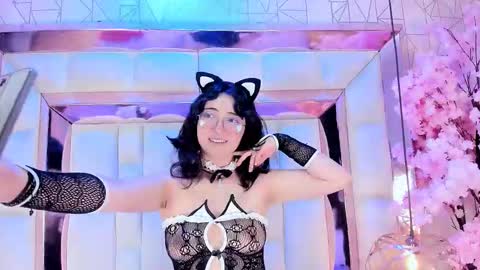 sara  online show from 11-09-25, 06:33