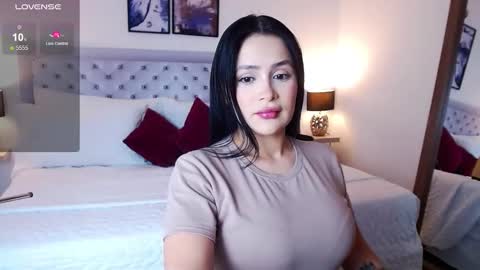 Snapshot of saramia69 chatting on 03-18-26, 03:59 Sara online show from 03-18-26, 03:59