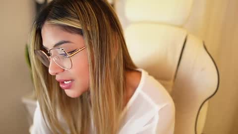 Sara online show from 01-29-25, 12:43