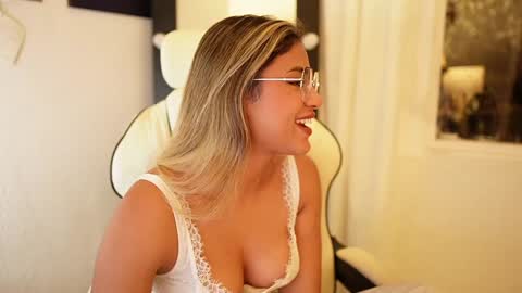 Sara online show from 02-01-25, 12:29