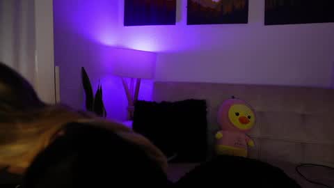 Sara online show from 02-12-25, 01:19