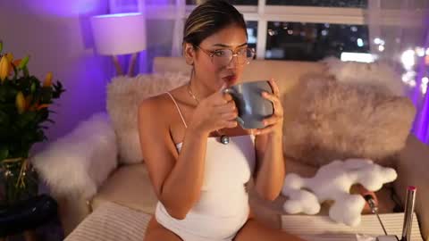 Sara online show from 03-08-25, 02:01