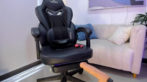 Snapshot of saraparkerx chatting on 03-06-25, 07:10 I am Sara online show from 03-06-25, 07:10