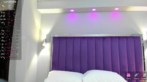 Sara   online show from 09-22-25, 10:45