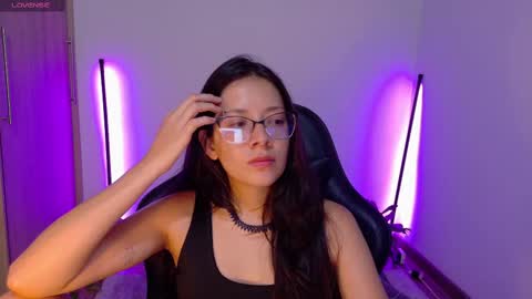 Snapshot of sarasavaagee chatting on 03-12-25, 12:53 Sara online show from 03-12-25, 12:53