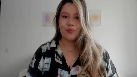 Sara  sarasmithfun by instagram online show from 06-05-26, 03:51