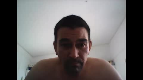 Snapshot of sarastar86 chatting on 10-18-25, 05:57 We are couples wanna have fun online show from 10-18-25, 05:57