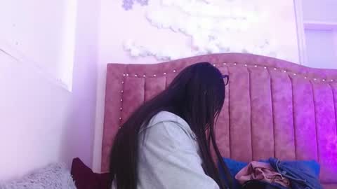 Snapshot of sarastonesx chatting on 01-10-25, 09:44 sarastonesx online show from 01-10-25, 09:44