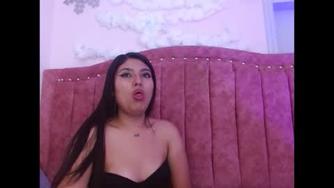 Snapshot of sarastonesx chatting on 01-14-25, 06:13 sarastonesx online show from 01-14-25, 06:13