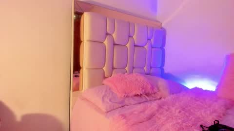 Sara  online show from 01-09-25, 04:41