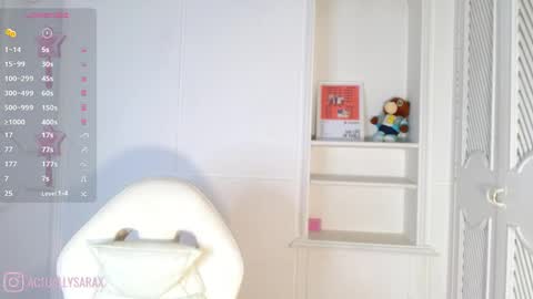 Snapshot of saraxp chatting on 05-23-26, 06:01 Sara Sofa online show from 05-23-26, 06:01