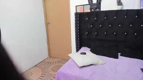 Snapshot of saraymoorex_ chatting on 01-17-25, 06:44 Saray online show from 01-17-25, 06:44