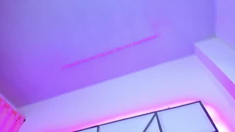 Snapshot of sarayroyse chatting on 01-15-25, 07:44 Saray online show from 01-15-25, 07:44