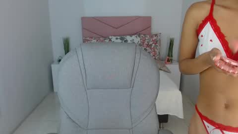 Saray Vega online show from 09-12-25, 07:14