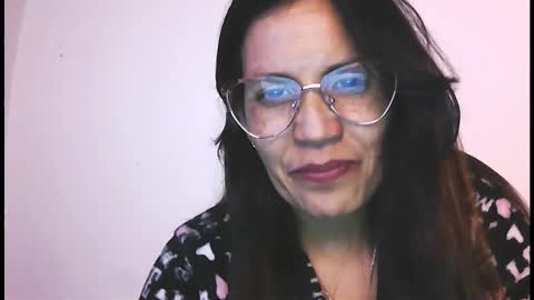 Sarenis online show from 10-18-25, 03:42