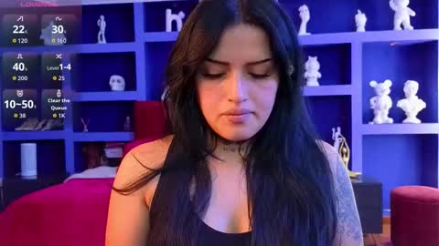 Snapshot of sari_belle chatting on 10-14-25, 09:26 Sari  online show from 10-14-25, 09:26