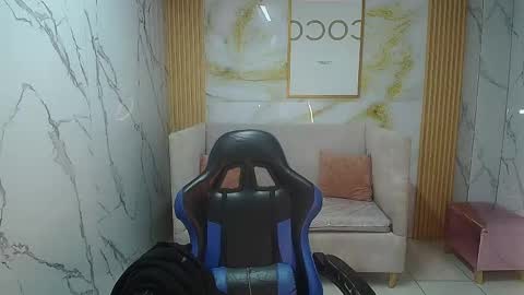 Sara  online show from 04-28-26, 07:52