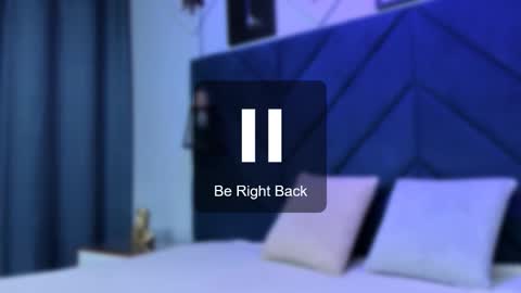 Sara  online show from 10-12-25, 04:11