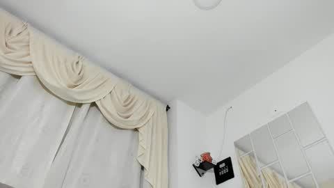 Snapshot of sarita_loven chatting on 10-30-25, 04:58 sarita online show from 10-30-25, 04:58