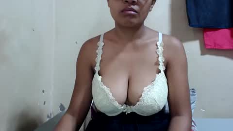 Snapshot of saronette chatting on 12-03-24, 04:58 saronette online show from 12-03-24, 04:58