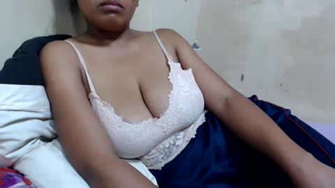 Snapshot of saronette chatting on 12-18-24, 10:08 saronette online show from 12-18-24, 10:08