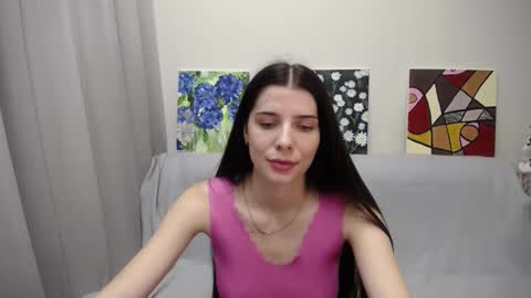 Snapshot of sarra_rich chatting on 01-21-25, 09:03 Rich online show from 01-21-25, 09:03